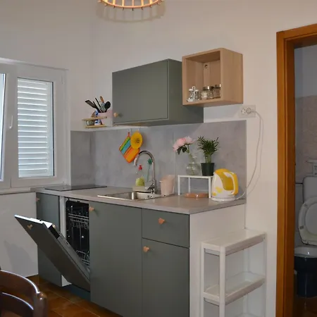 Apartments Jolic Vodice Buitenkant foto