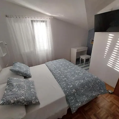 Apartments Jolic Vodice Buitenkant foto
